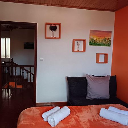 Casa Central - Peceful Mountain Retreat In Calheta Ribeira do Raposo エクステリア 写真