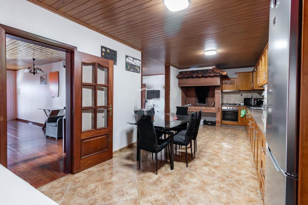 Casa Central - Peceful Mountain Retreat In Calheta Ribeira do Raposo エクステリア 写真