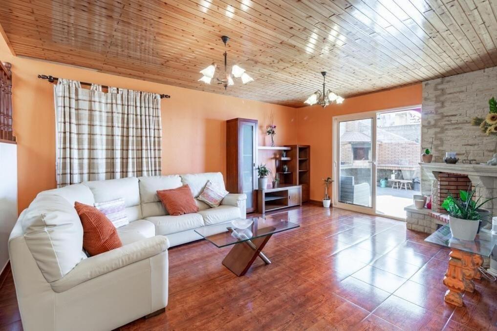 Casa Central - Peceful Mountain Retreat In Calheta Ribeira do Raposo エクステリア 写真