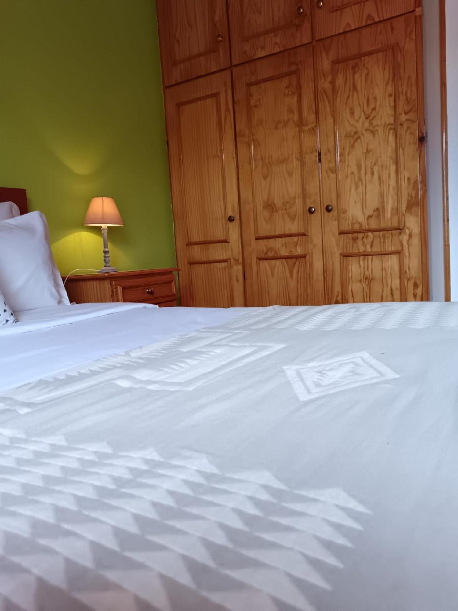 Casa Central - Peceful Mountain Retreat In Calheta Ribeira do Raposo エクステリア 写真