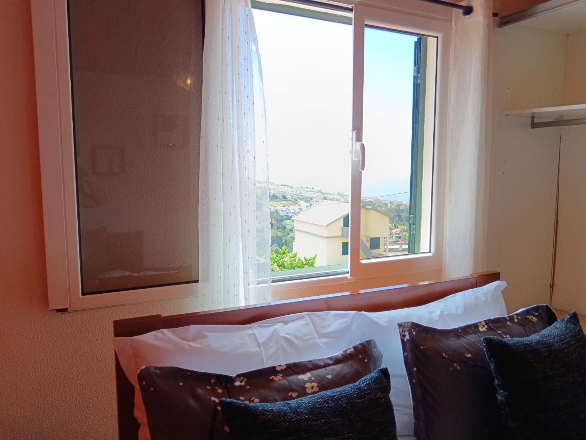 Casa Central - Peceful Mountain Retreat In Calheta Ribeira do Raposo エクステリア 写真