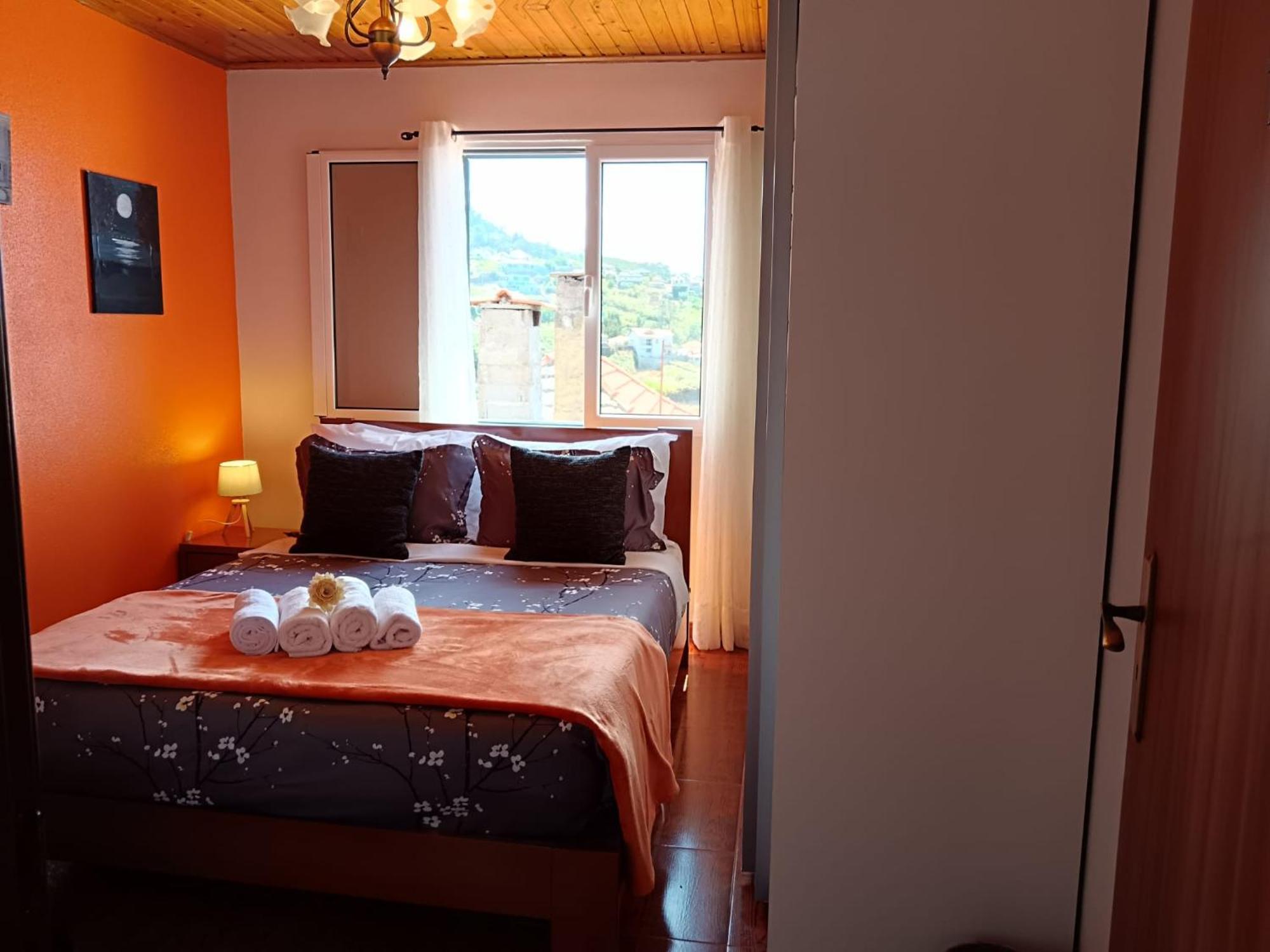 Casa Central - Peceful Mountain Retreat In Calheta Ribeira do Raposo エクステリア 写真