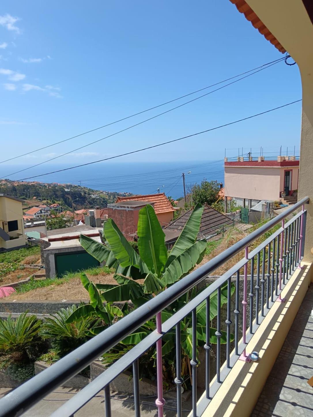 Casa Central - Peceful Mountain Retreat In Calheta Ribeira do Raposo エクステリア 写真