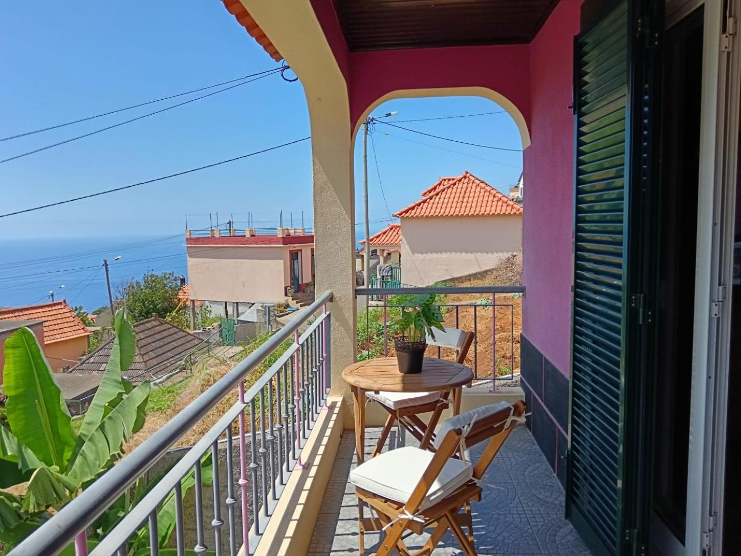 Casa Central - Peceful Mountain Retreat In Calheta Ribeira do Raposo エクステリア 写真